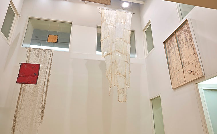 Imagen principal - En las imágenes, distitnas obras del protugués diseminadas por las estancias del Museo Helga de Alvear