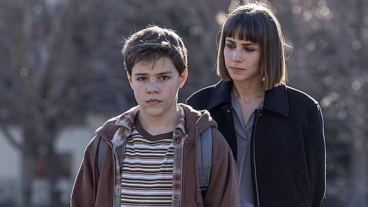 Aura Garrido y Eric Seijo, protagonistas de la serie 'Invisible'