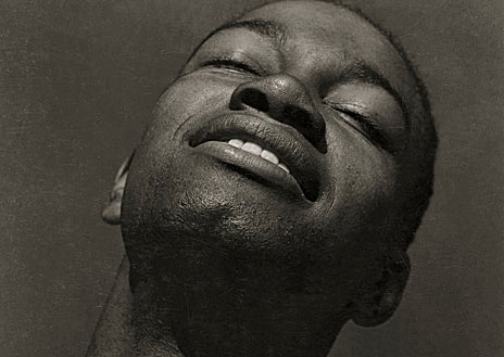 Imagen secundaria 1 - Arriba, 'Manos' (1930). Sobre estas líneas, 