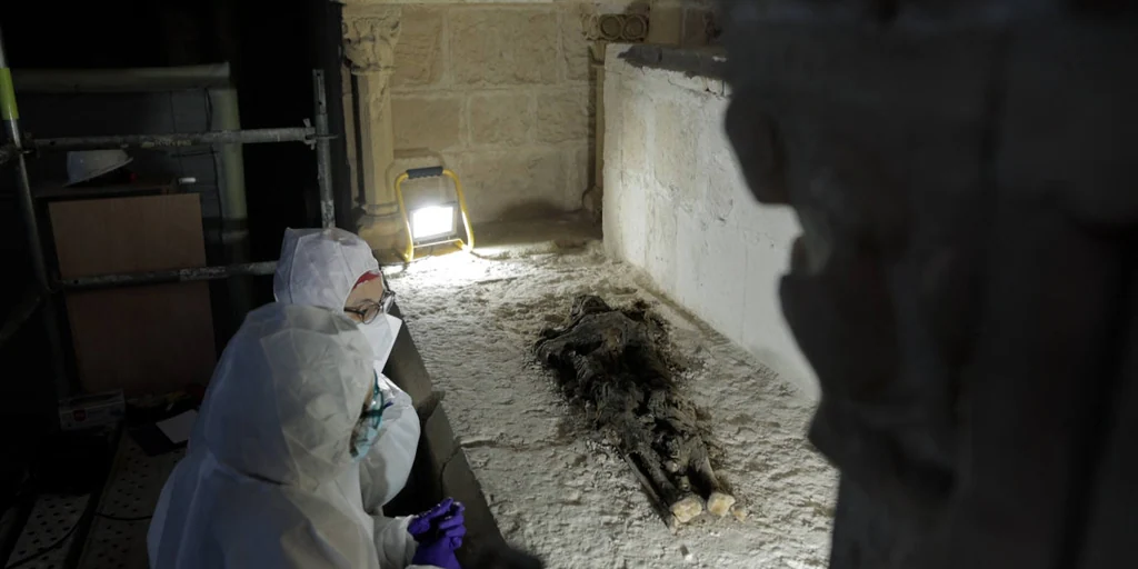 Les tombeaux médiévaux de Santes Creus ressortent intacts et inviolés 700 ans plus tard