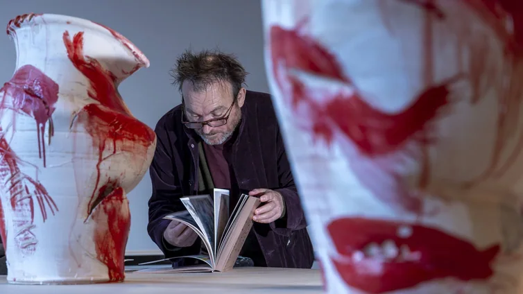 Miquel Barceló y el milagro de la cerámica como 'pintura amplificada'