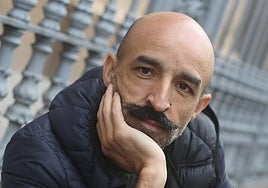 'Elogio de las manos', de Jesús Carrasco: canto a la vida retirada