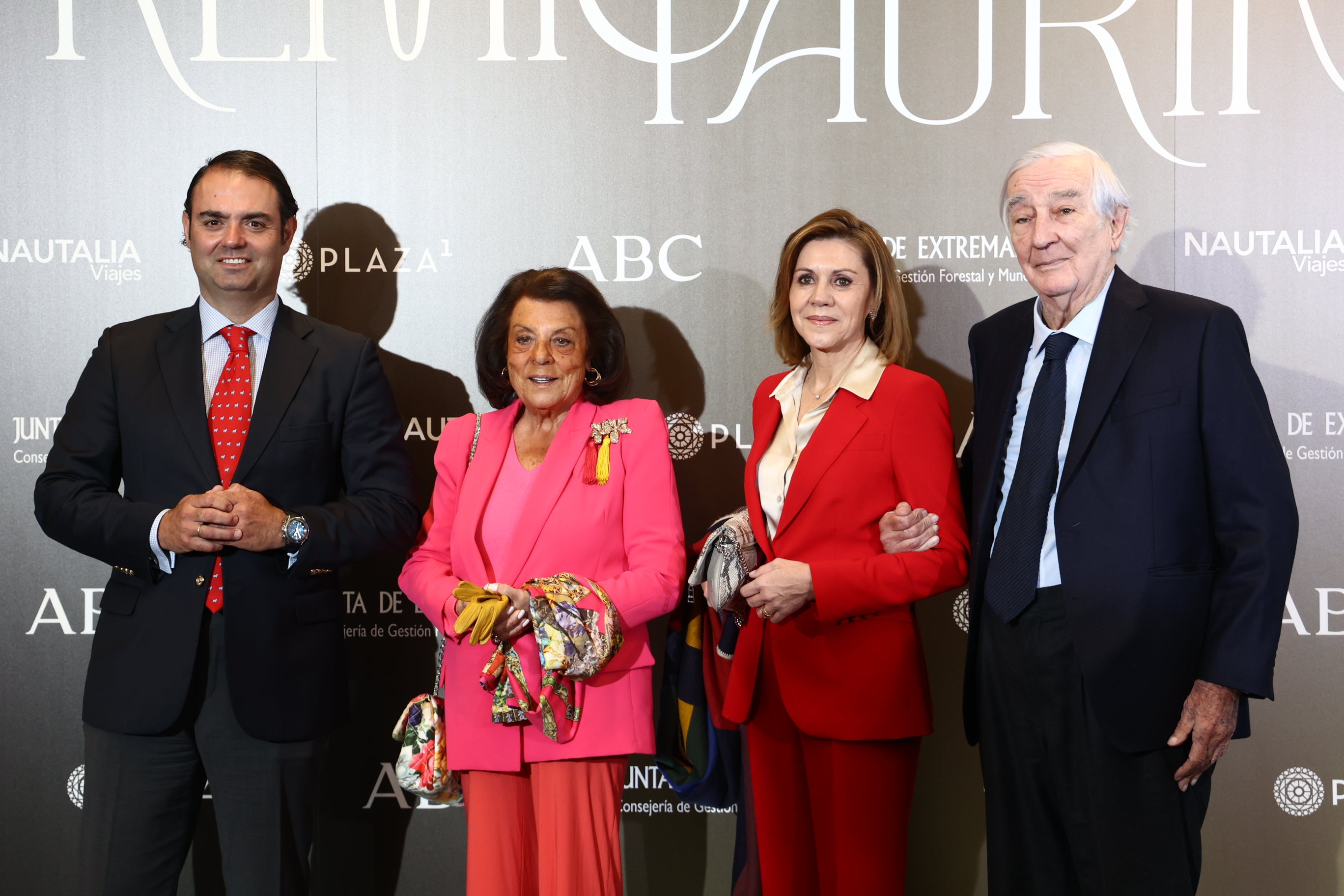 Carlos Zúñiga, María Dolores de Cospedal, Javier Aresti y la marquesa de la Vega de Anzo