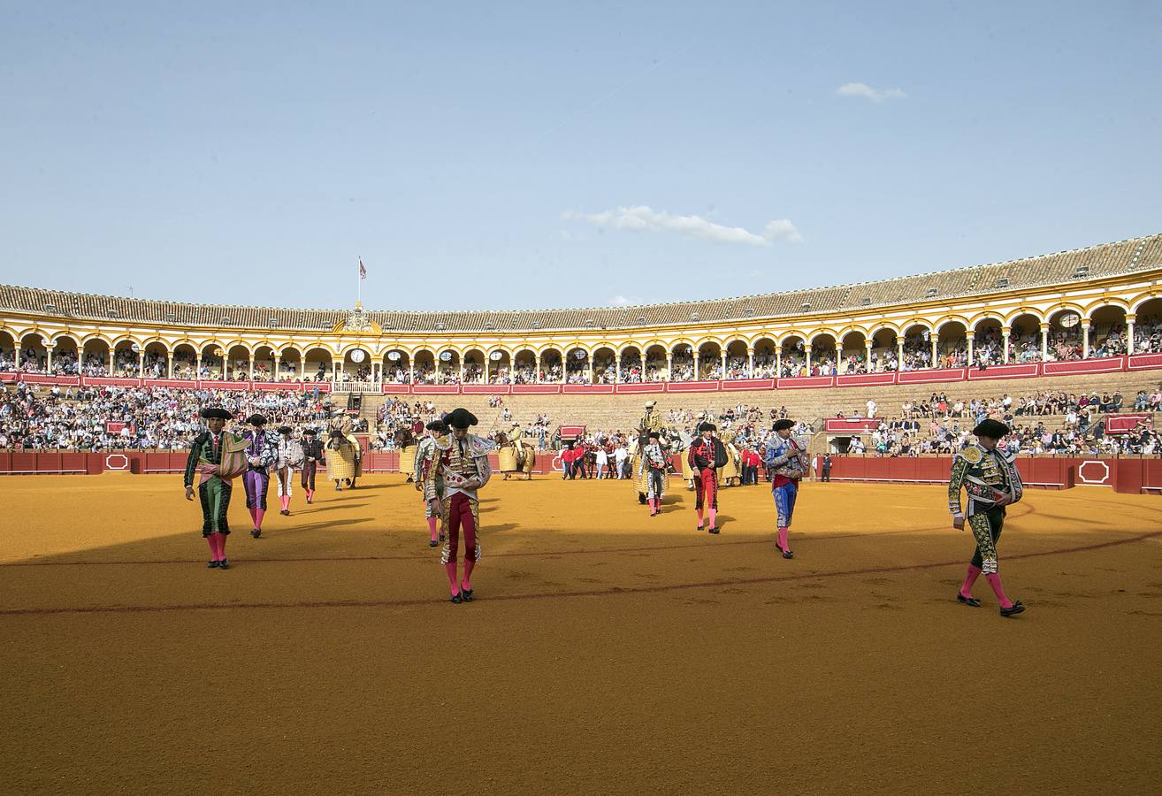 Corrida del 7 de abril en la Maestranza con los toreros Lama de Góngora, Ruiz Gijón y Calerito