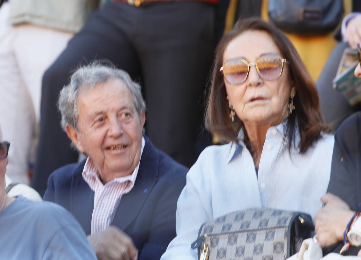 Pedro Gutiérrez Moya "Niño de la Capea" y Carmen Lorenzo