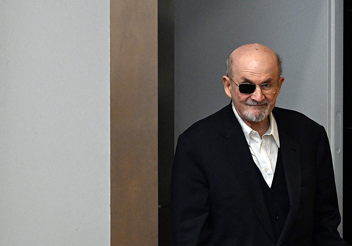 Salman Rushdie, en una foto realizada hace unos días