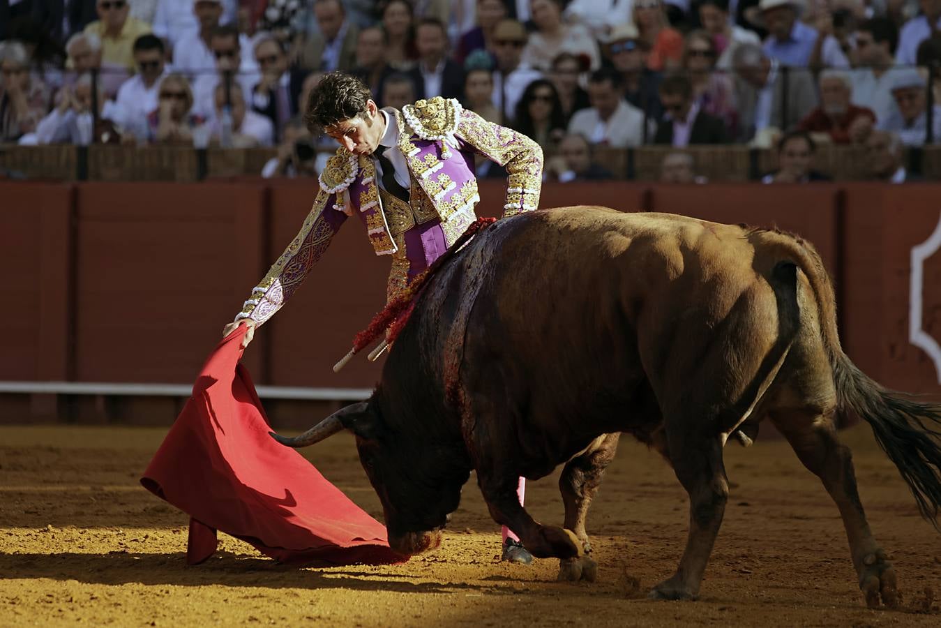 Cayetano Rivera, en su actuación este martes en el coso sevillano