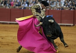 Otra tarde de toros para olvidar en una Maestranza que siguen sin reconquistar