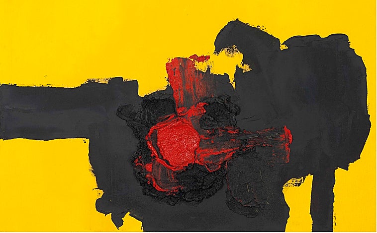 Imagen principal - De arriba abajo, 'número 460-A', de Luis Feito; 'Canto rudo IV', de Tàpies; y 'Marrón ocre' de Tàpies