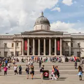 La National Gallery, en Trafalgar Square, en pleno corazón de Londres