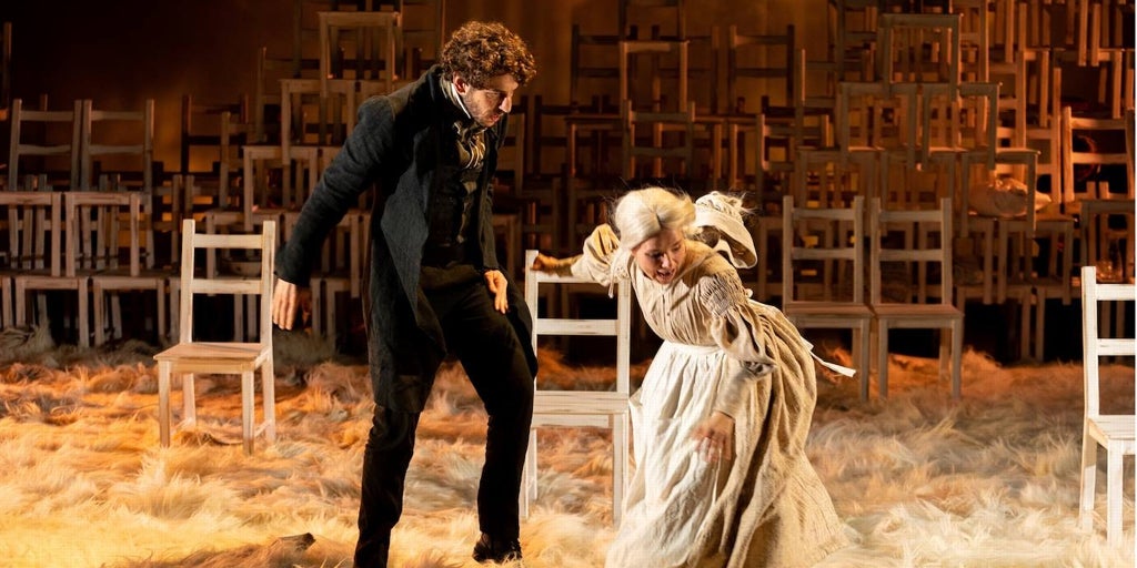 'Sütün Rengi': Ahlaki yalanlara heyecan verici bir saldırı