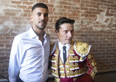 Imagen secundaria 1 - Dani Ceballos, con Urdiales. La Infanta Elena, en tendido preferente