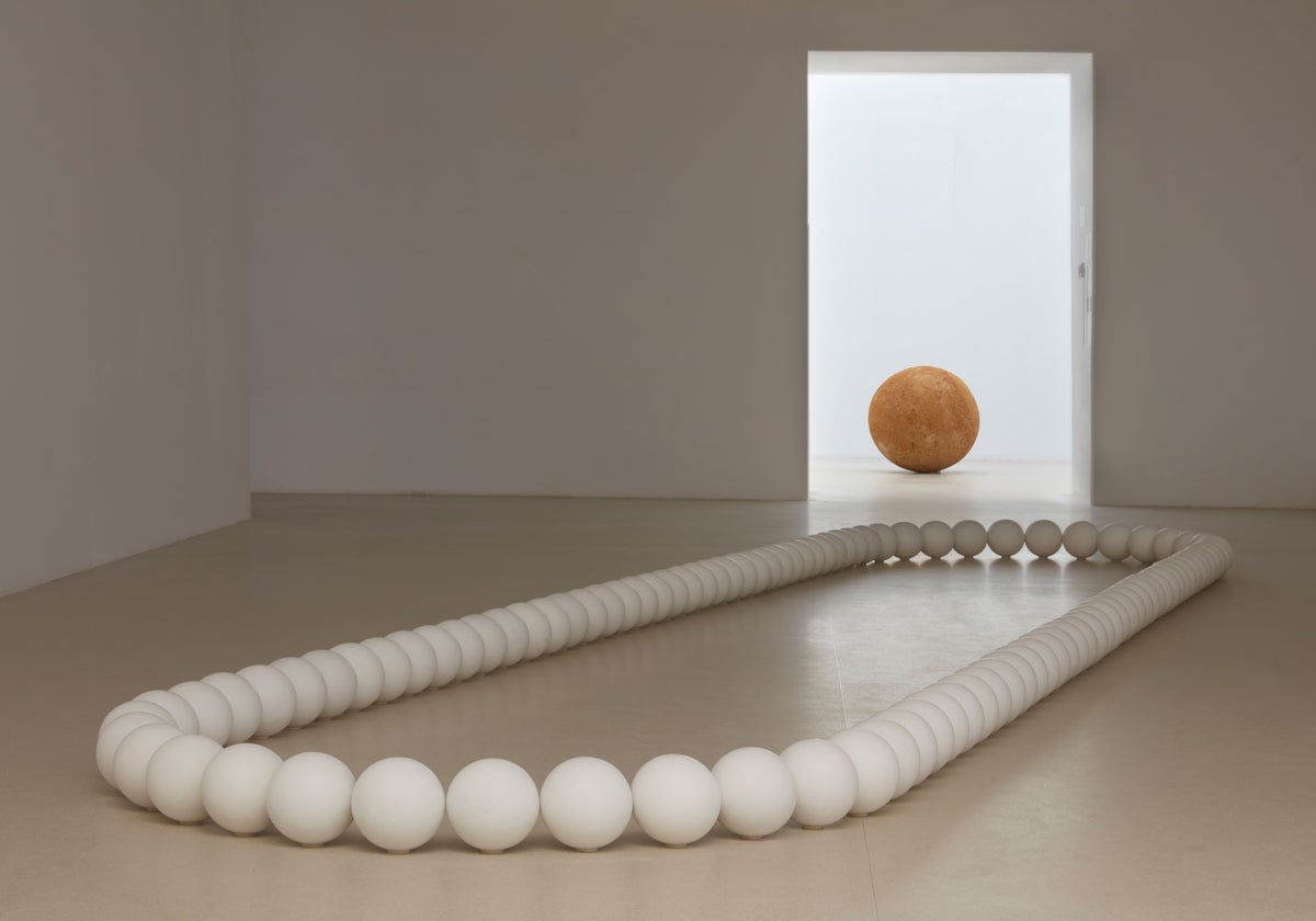 CrÍtica de:: 'Perfecta es la pregunta', de James Lee Byars en el ...