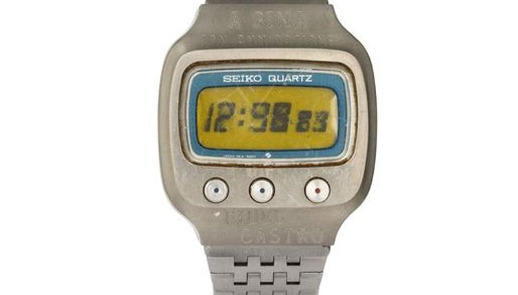 El reloj de pulsera de titanio que Castro le regaló a Lollobrigida