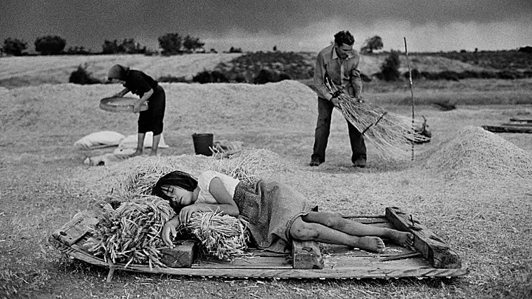 'En las eras. Escober, 1988'