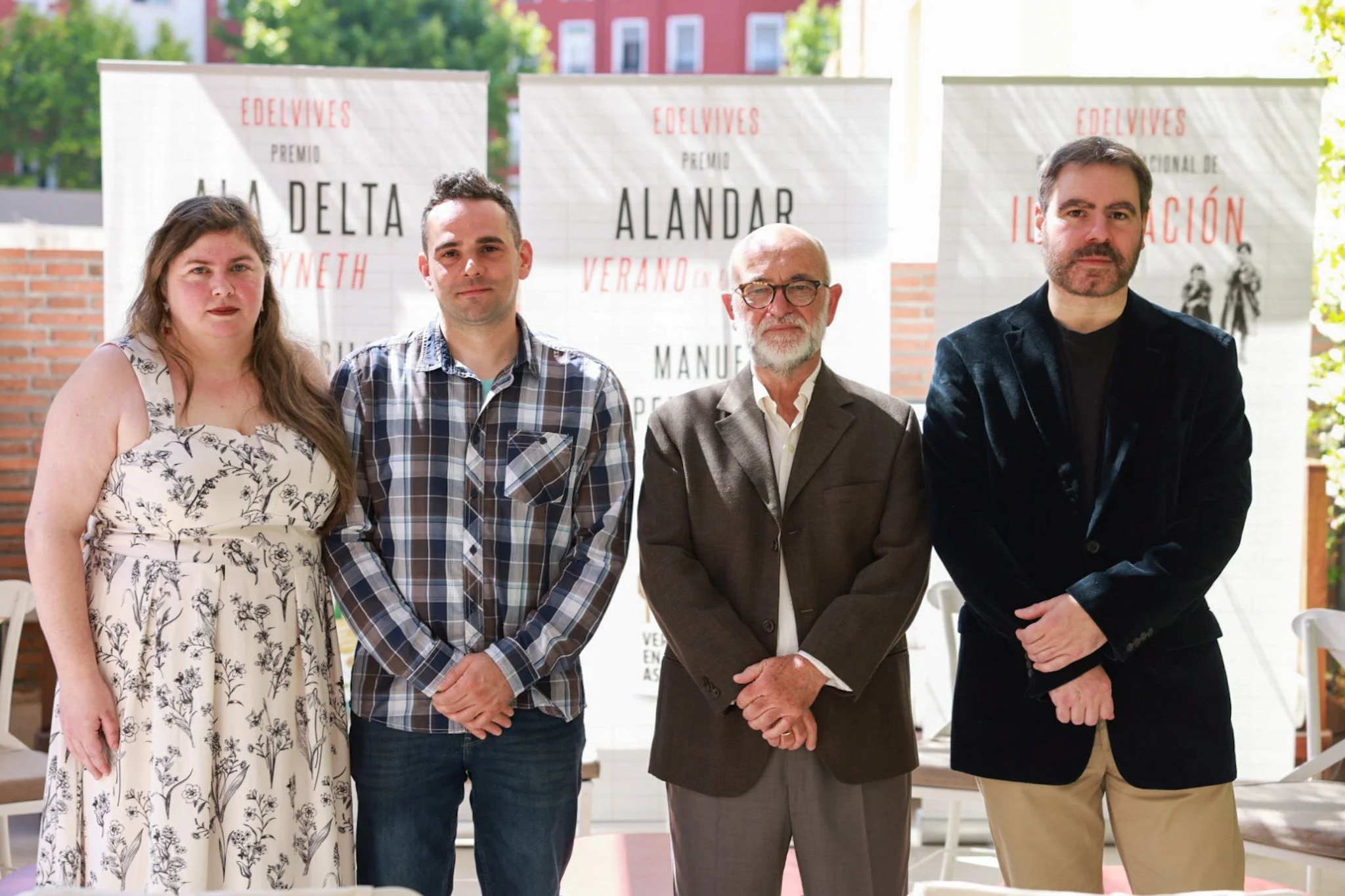 De izquierda a derecha, Carolina Gilbert, Daniel Lorente, Manuel López Gallego y Mario Jodra, premios Edelvives