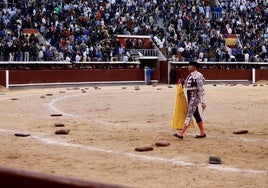 Una corrida para salir escoltados en el día de la Policía