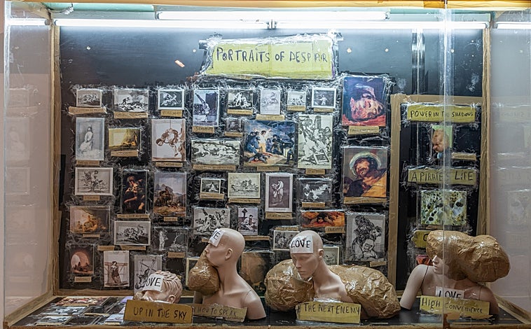 Imagen principal - Algunas de las obras de la muestra 'Un contínuum común indefinidamente liso'