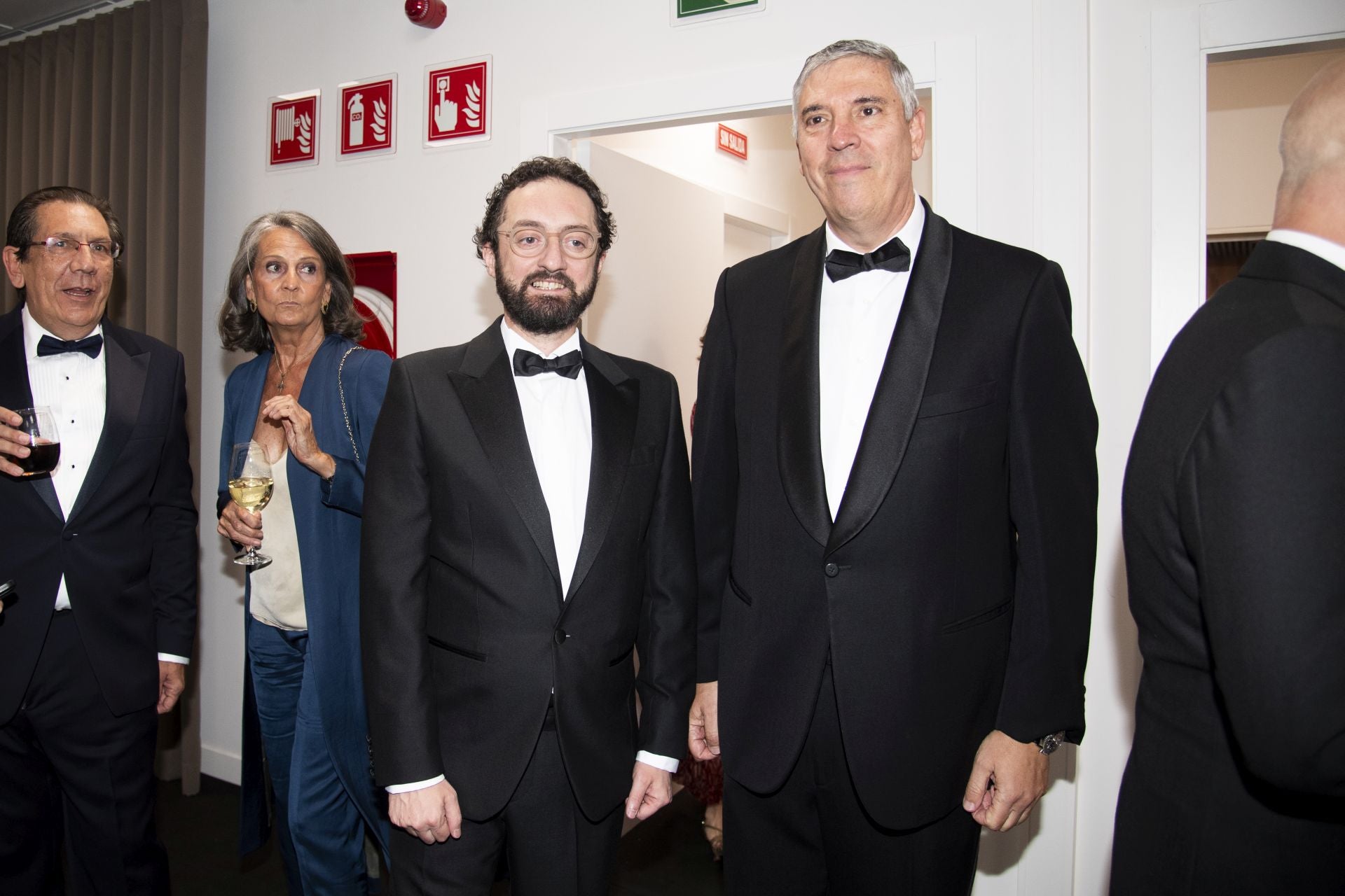 El director de El Mundo, Joaquín Manso, junto al consejero delegado de Indra, José Vicente de los Mozos