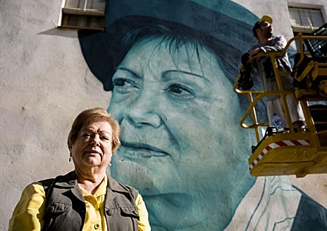 Imagen secundaria 1 - De arriba a abajo, murales de Anna Repullo/Malpegados, Mondevane y Zeso Wf/BK FOXX