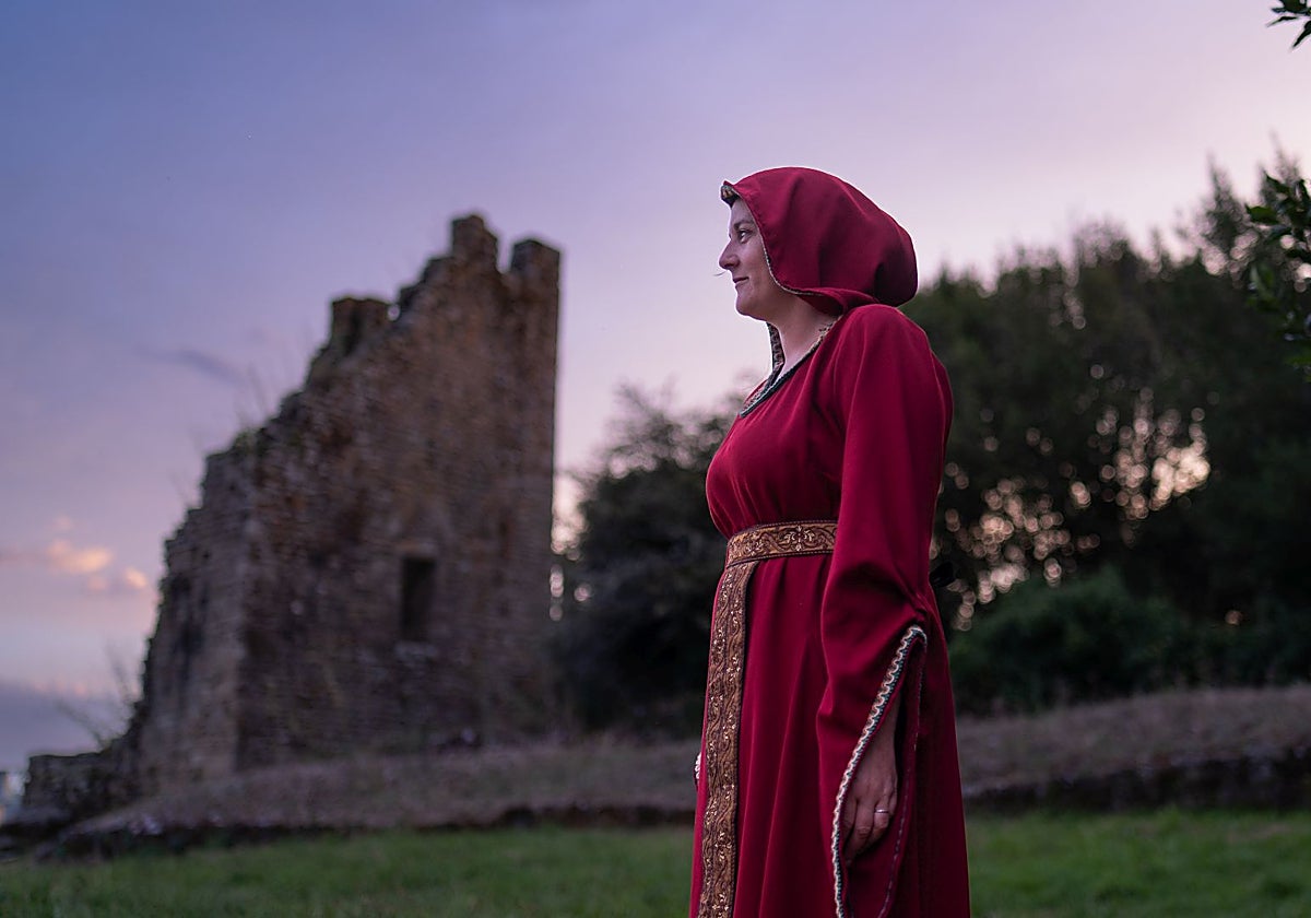 Una participante de la Romería Vikinga