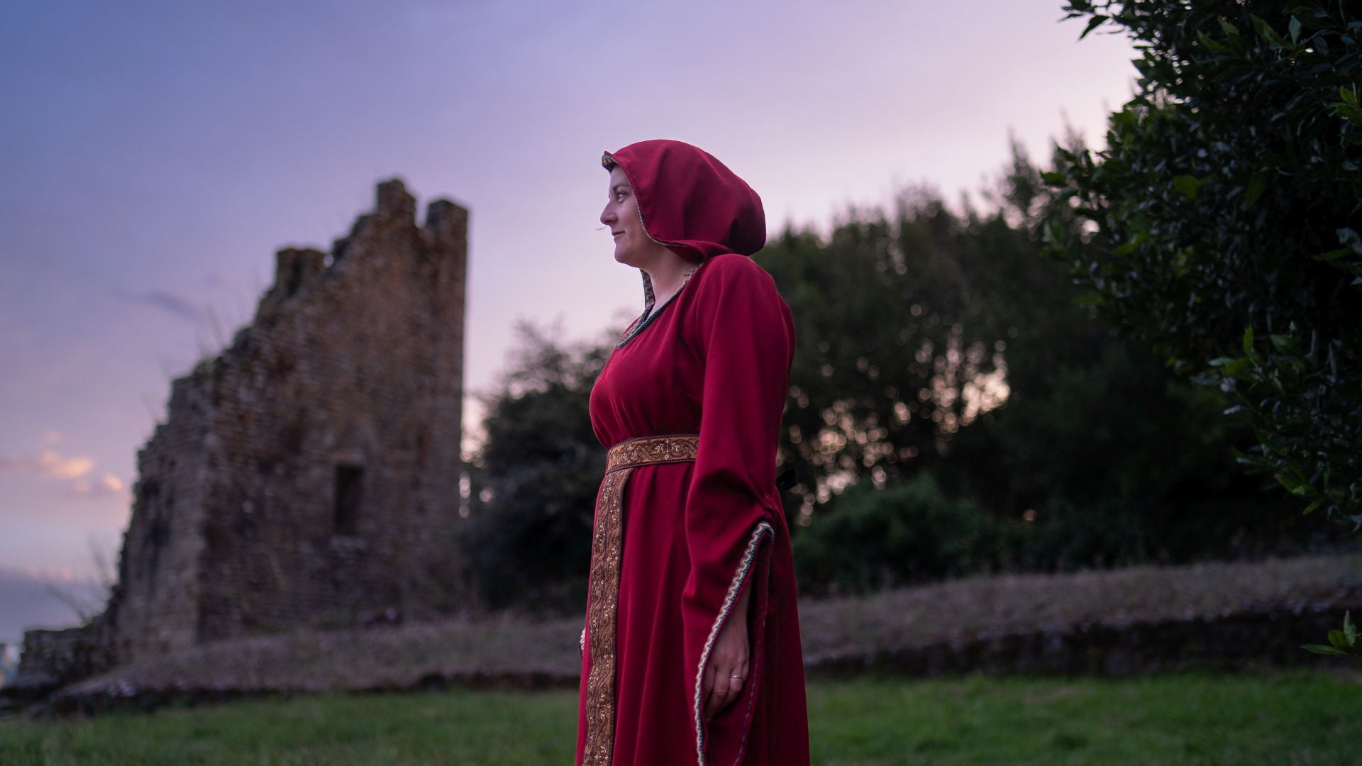 El teatro se representa en el entorno natural de las Torres