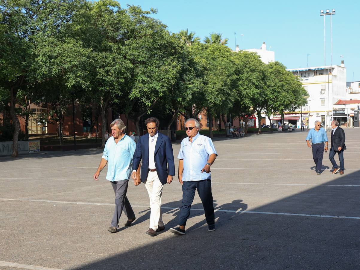 Entierro del torero Paco Camino en Camas