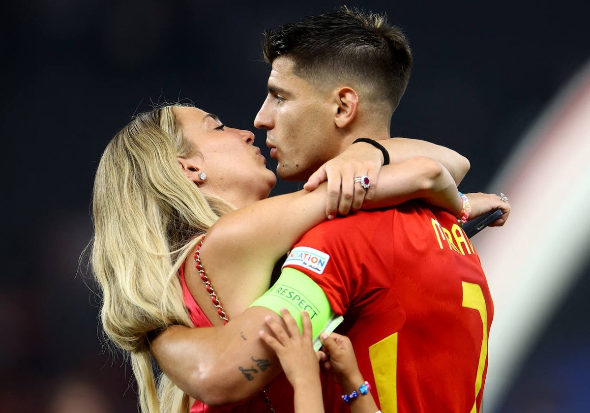 Álvaro Morata y Alice Campello tras la final de la Eurocopa, en Berlín