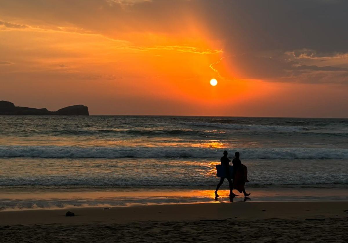 Una de las playas de Cantabria que los surferos protegen de la masificación