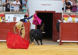 Del temple derramado por Perera a la pasión desbocada con Cantaclaro, indultado por Fernando Adrián