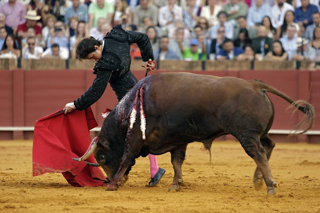 Roca Rey, en la segunda corrida de la Feria de San Miguel de Sevilla 2024