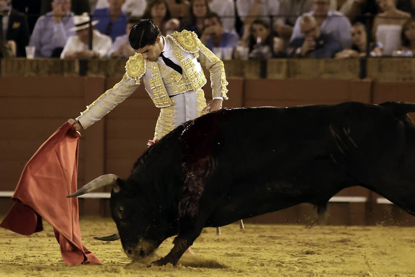 Pablo Aguado, en la tercera corrida de la Feria de San Miguel de Sevilla 2024