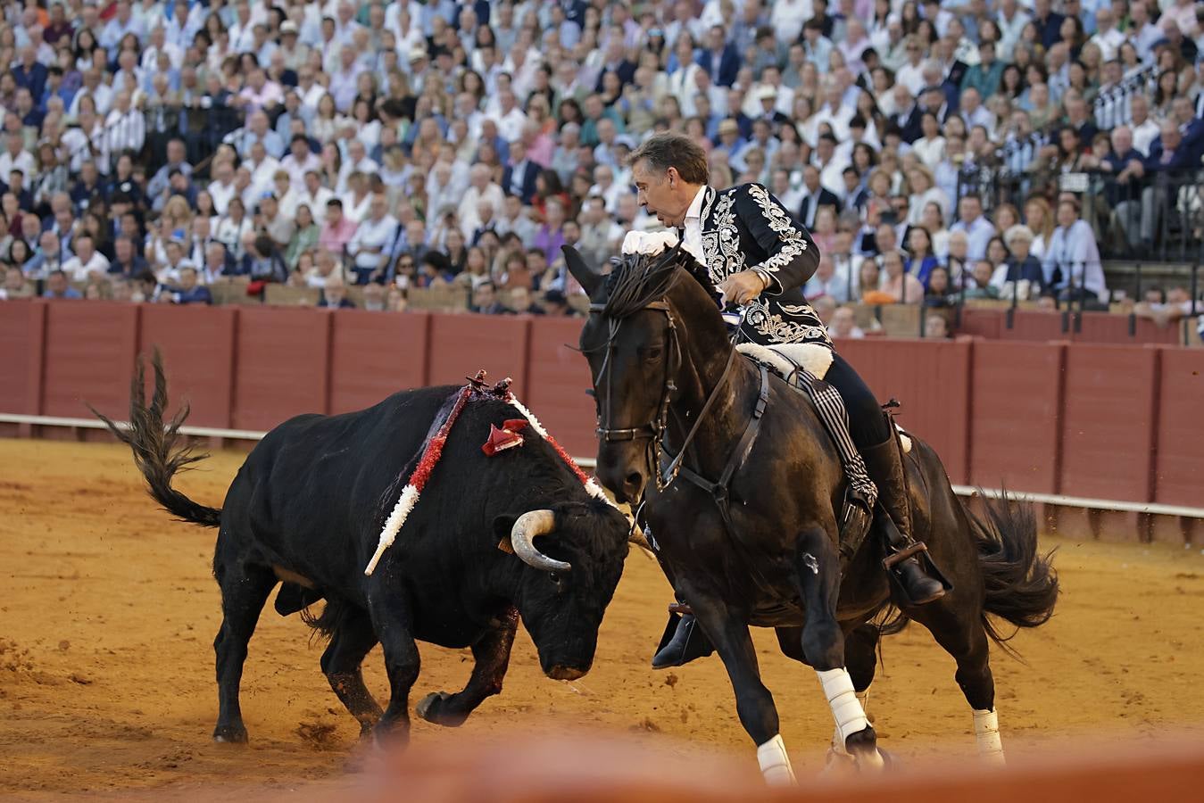 Pablo Hermoso de Mendoza, en la tercera corrida de la Feria de San Miguel de Sevilla 2024