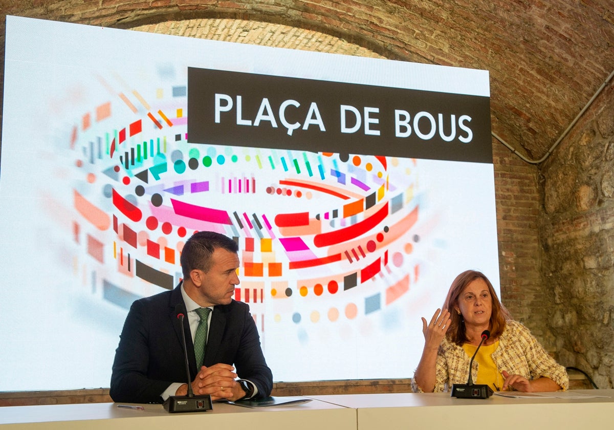 Vicent Mompó y Reme Mazzolari, en la rueda de prensa en la plaza de toros