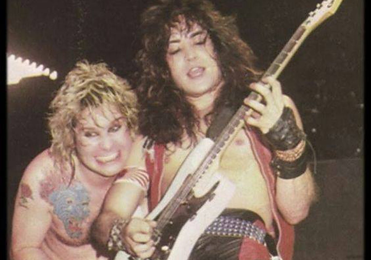 Jake E. Lee, junto a Ozzy Osbourne en un concierto