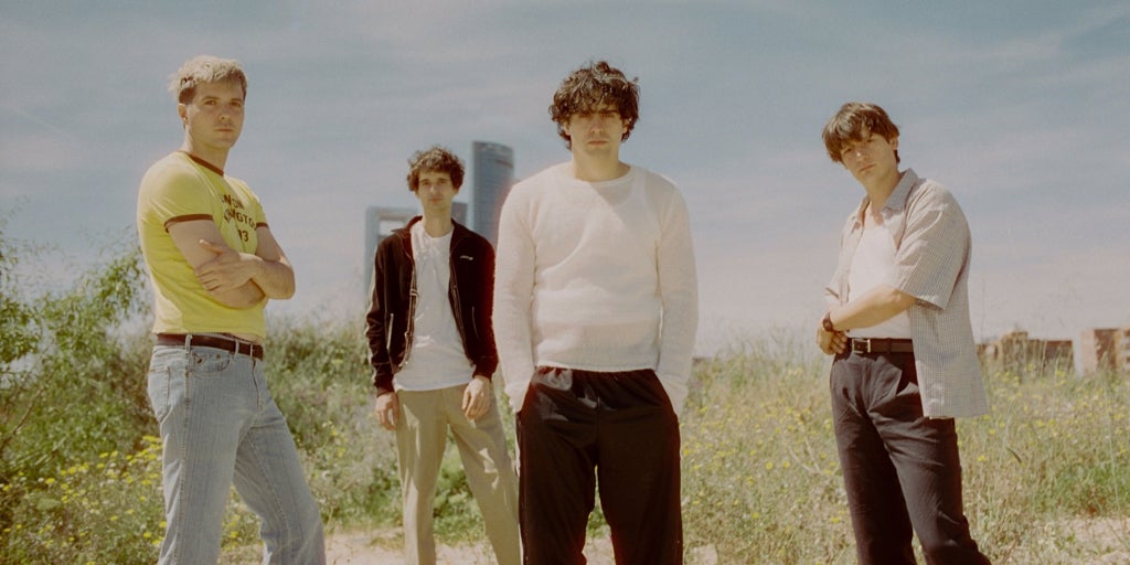 Rosalía ve Carolina Durante sürpriz bir işbirliği olan 'Normal'i yayınladı