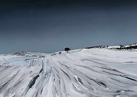 Imagen secundaria 1 - En las imágenes, algunos de los lienzos de Santiago Ydáñez presentes en su muestra del CEART