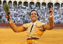 La tertulia taurina 'El Porvenir' y el Club Aero premian a Juan Ortega como el torero más destacado del año en Sevilla