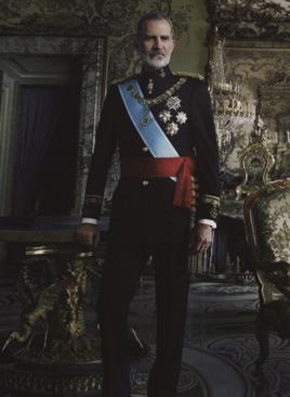 Imagen - Así son los retratos de los Reyes de Annie Leibovitz: Don Felipe, de Capitán General, y Doña Letizia, de Balenciaga