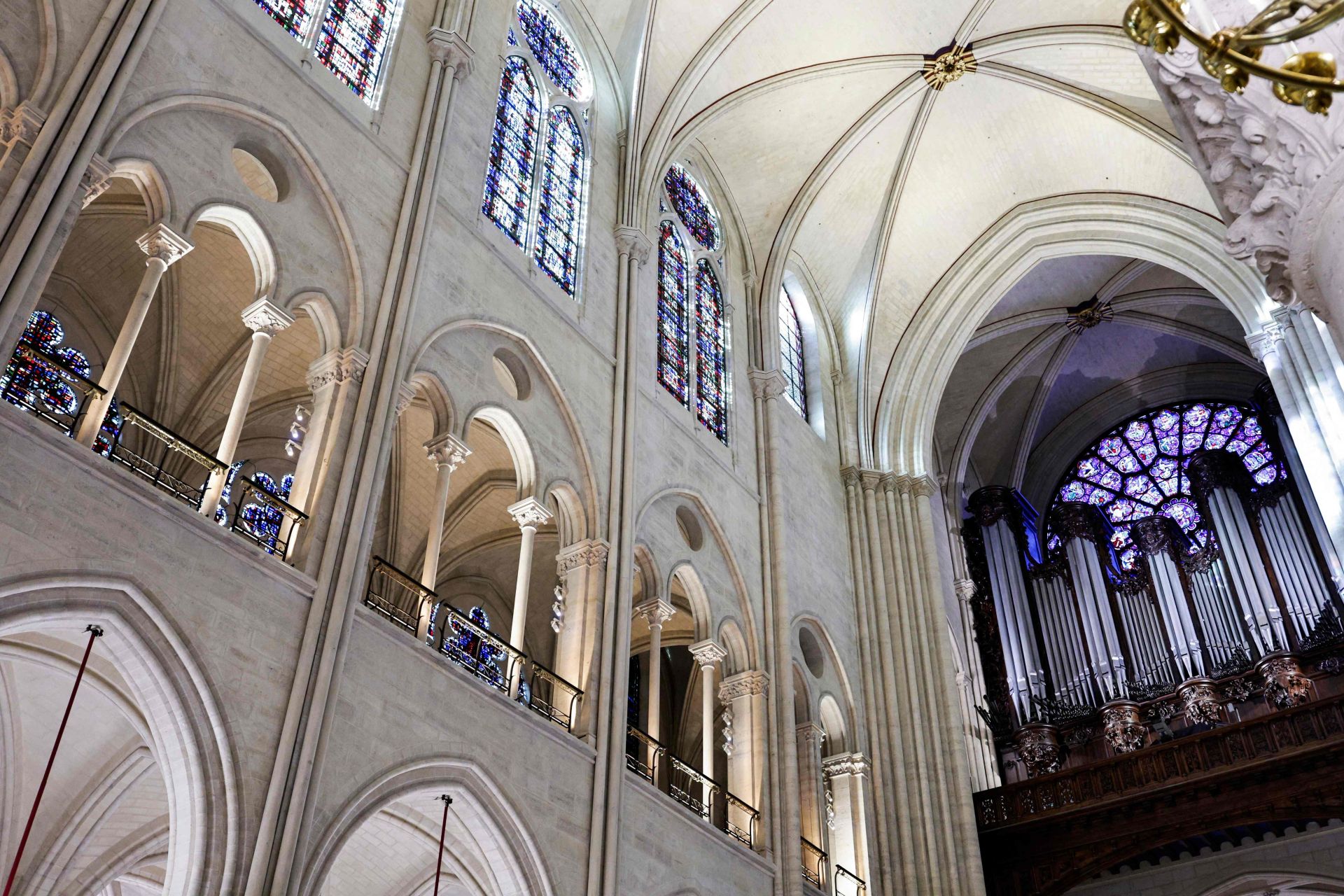 Así luce el interior de la catedral de Notre Dame de París cinco años después del trágico incendio
