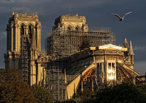 Imagen secundaria 1 - La reconstrucción de Notre Dame, en datos