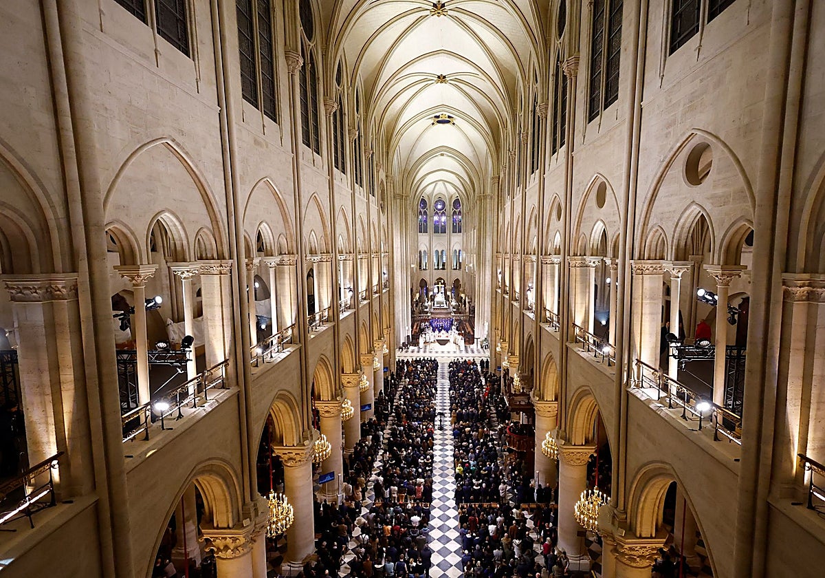 La catedral de Notre-Dame, durante la misa de este domingo