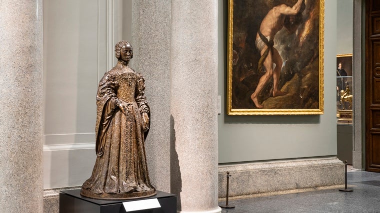 Imagen de la escultura de Isabel de Portugal en la Galería Central del Prado