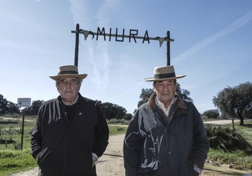 Eduardo y Antonio Miura, en Zahariche