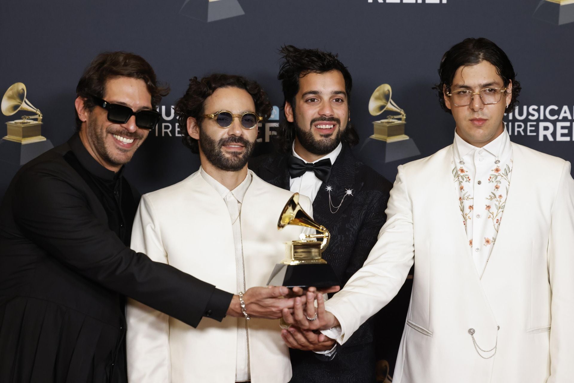 El grupo Rawayana, ganador del Premio al Mejor Rock Latino o Álbum Alternativo.