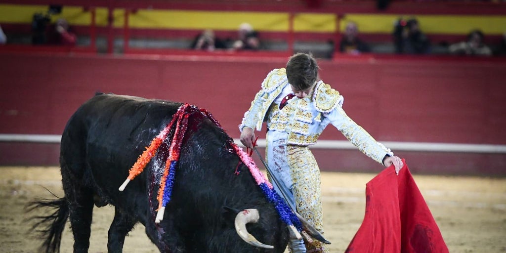 El elegante toreo de Zulueta abre la puerta grande a la temporada