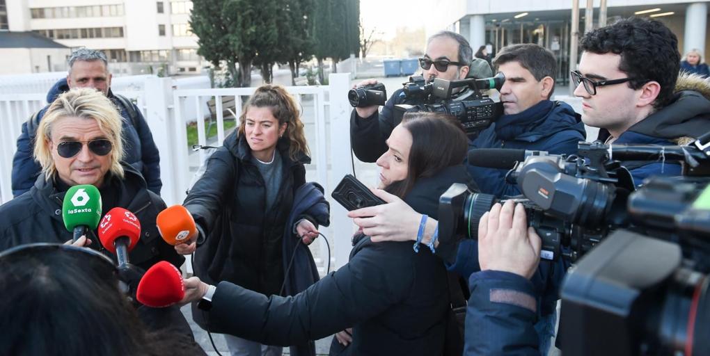 Un juzgado avala la estancia en España por estudios de una becaria de Nacho Cano