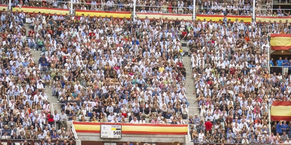 La Feria de San Isidro sigue creciendo y logra 17.536 abonados, mil más que el pasado año