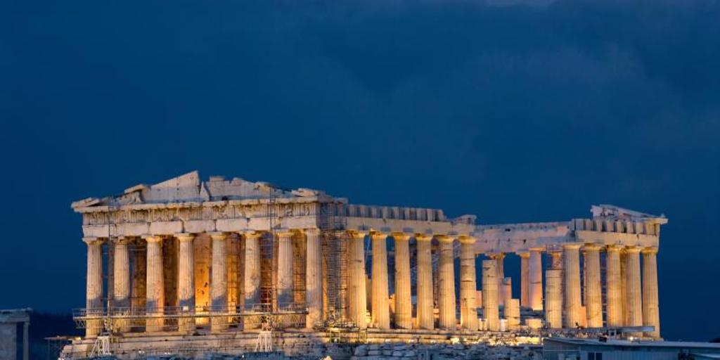 Detenido en Grecia un turista alemán por llevar en su coche una columna antigua robada