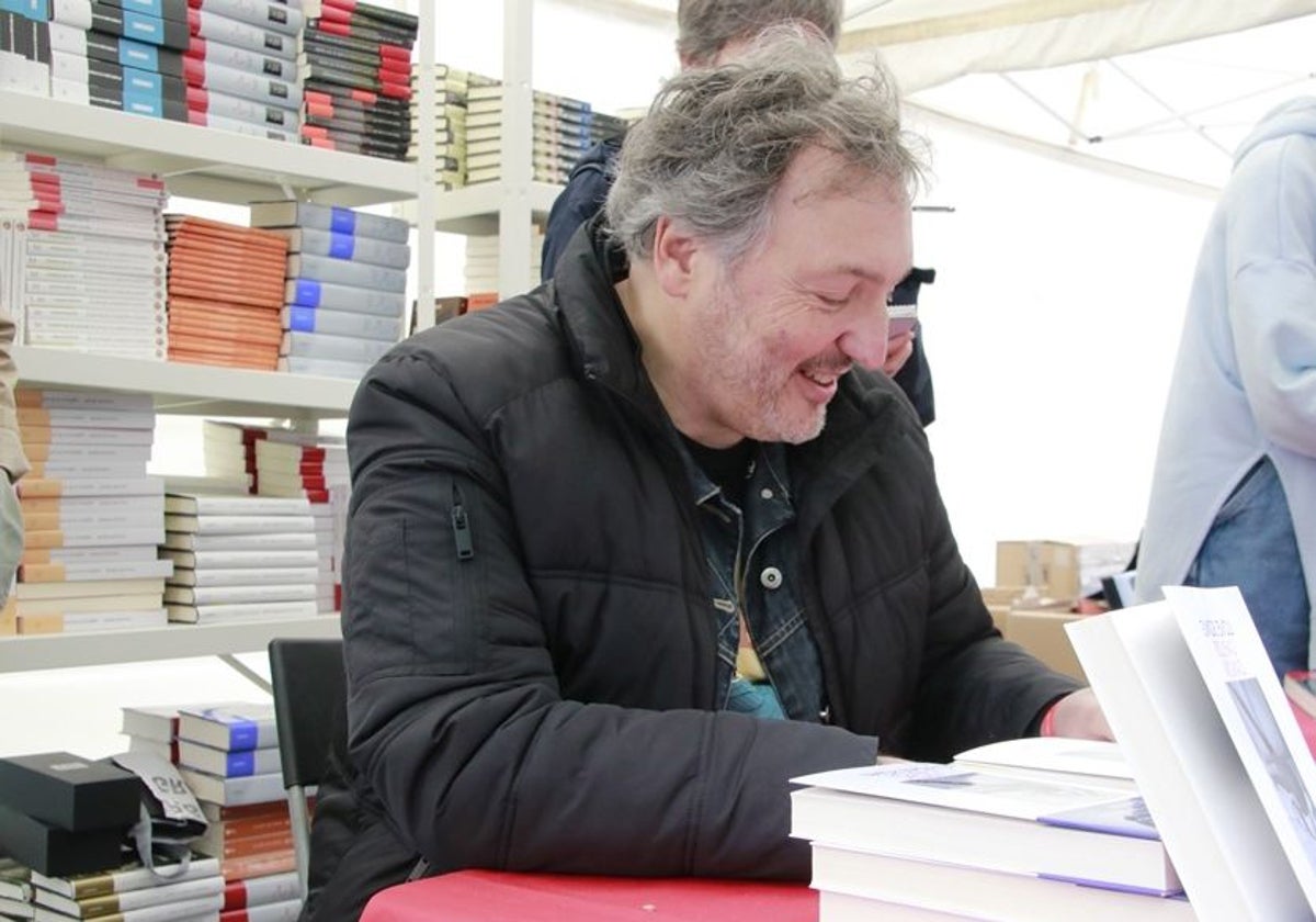 El escritor Carlos Zanón